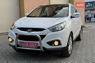 Внедорожник / Кроссовер Hyundai ix35 2012 в 