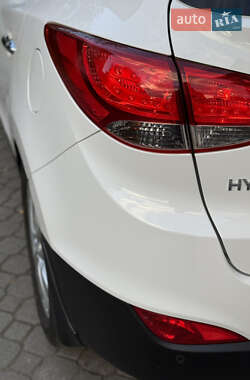 Внедорожник / Кроссовер Hyundai ix35 2012 в 