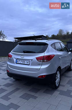Внедорожник / Кроссовер Hyundai ix35 2013 в 