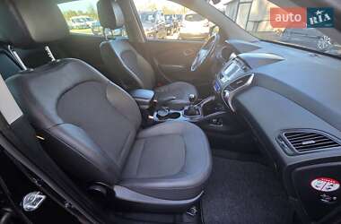 Внедорожник / Кроссовер Hyundai ix35 2013 в 