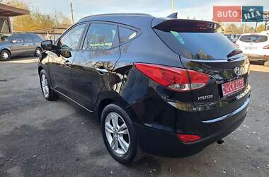 Внедорожник / Кроссовер Hyundai ix35 2013 в 