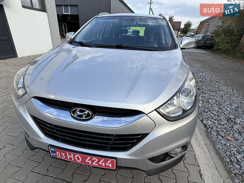 Позашляховик / Кросовер Hyundai ix35 2010 в Млиніві