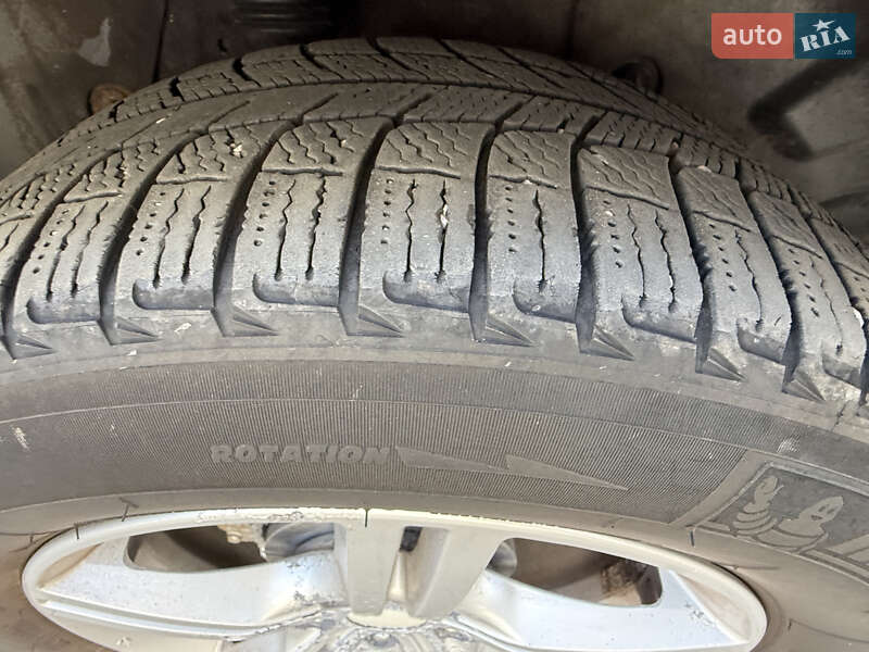 Позашляховик / Кросовер Hyundai ix35 2010 в Млиніві