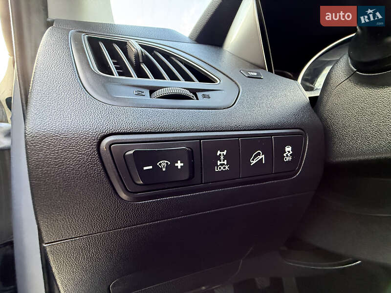 Позашляховик / Кросовер Hyundai ix35 2010 в Млиніві