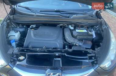 Внедорожник / Кроссовер Hyundai ix35 2011 в 