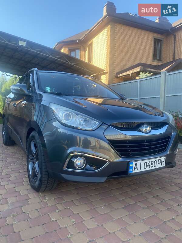 Внедорожник / Кроссовер Hyundai ix35 2011 в 