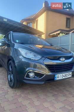Внедорожник / Кроссовер Hyundai ix35 2011 в 
