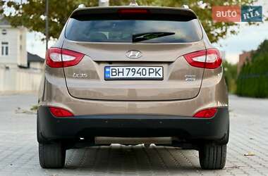 Внедорожник / Кроссовер Hyundai ix35 2015 в 