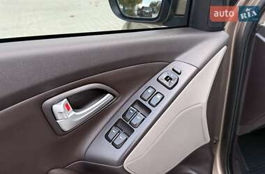Внедорожник / Кроссовер Hyundai ix35 2015 в 