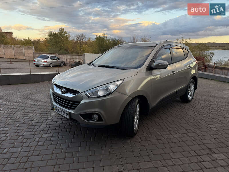 Внедорожник / Кроссовер Hyundai ix35 2010 в Кривом Роге