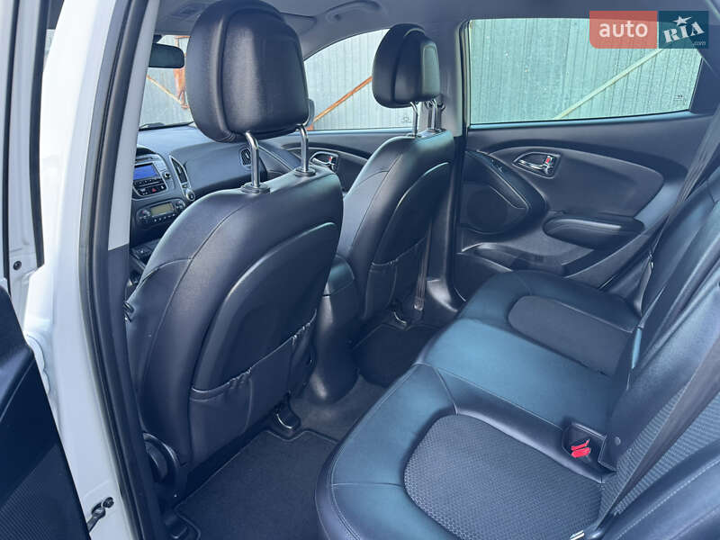 Позашляховик / Кросовер Hyundai ix35 2011 в Рівному