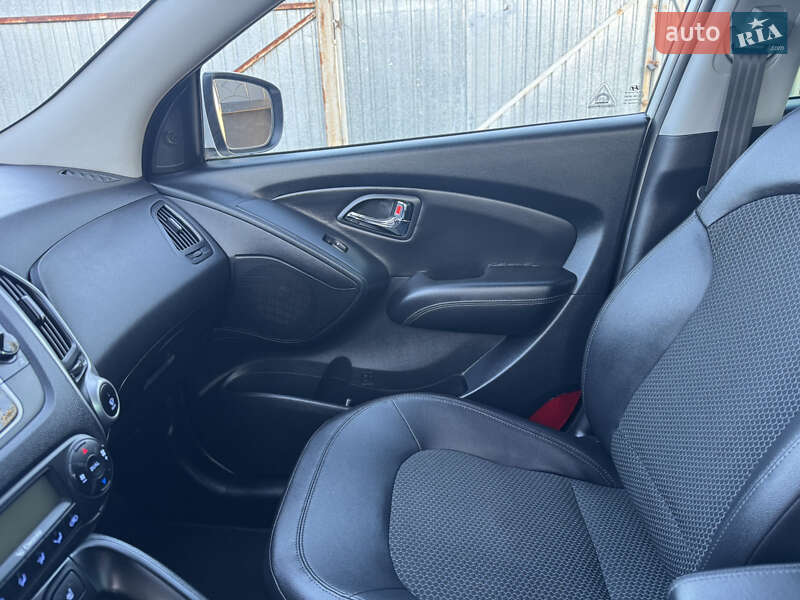 Позашляховик / Кросовер Hyundai ix35 2011 в Рівному