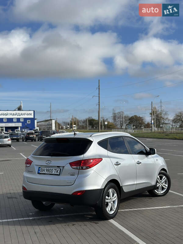 Позашляховик / Кросовер Hyundai ix35 2012 в Одесі