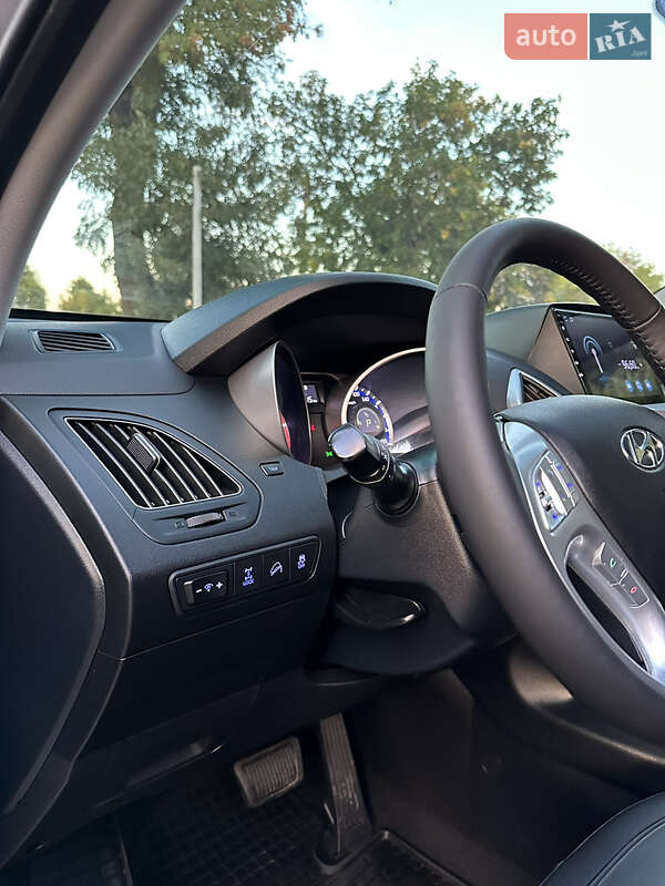 Позашляховик / Кросовер Hyundai ix35 2012 в Одесі