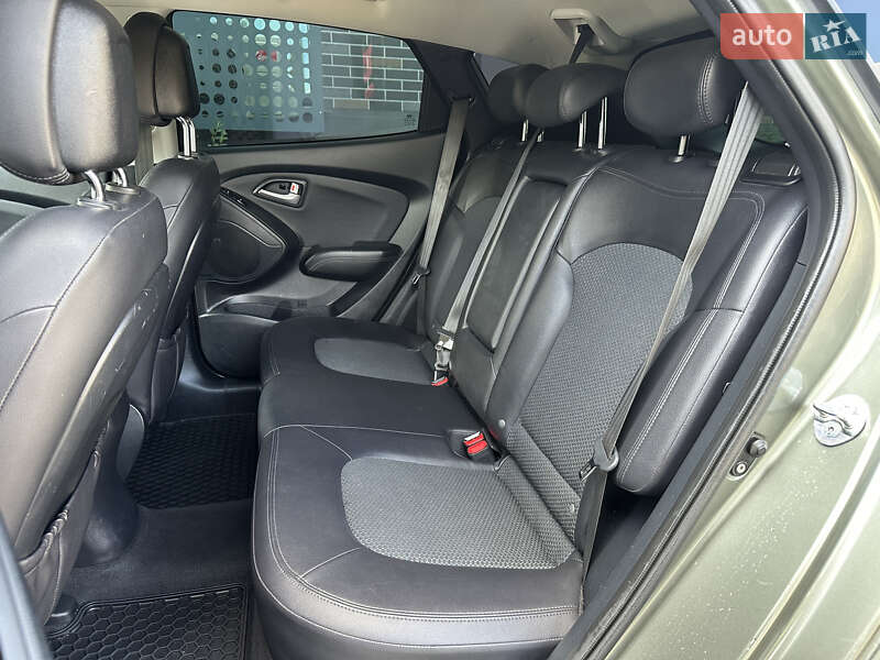 Внедорожник / Кроссовер Hyundai ix35 2011 в Львове