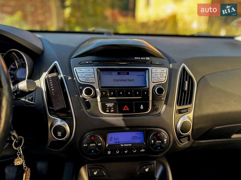 Внедорожник / Кроссовер Hyundai ix35 2011 в Бурштыне