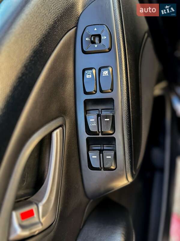 Внедорожник / Кроссовер Hyundai ix35 2011 в Бурштыне