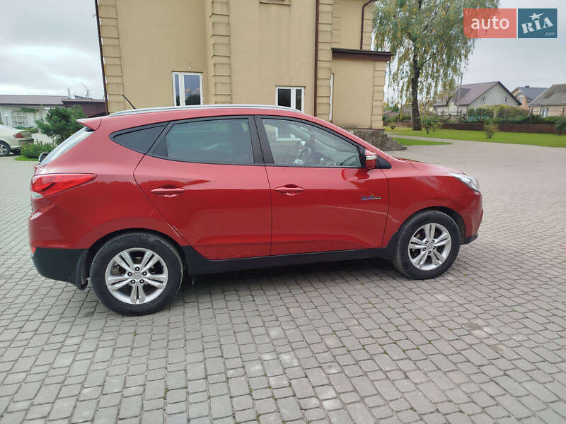 Внедорожник / Кроссовер Hyundai ix35 2011 в Кременце фото 4 Внедорожник / Кроссовер Hyundai ix35 2011 в Кременце