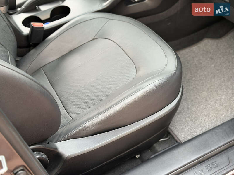 Внедорожник / Кроссовер Hyundai ix35 2014 в Ровно