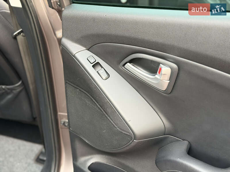 Внедорожник / Кроссовер Hyundai ix35 2014 в Ровно