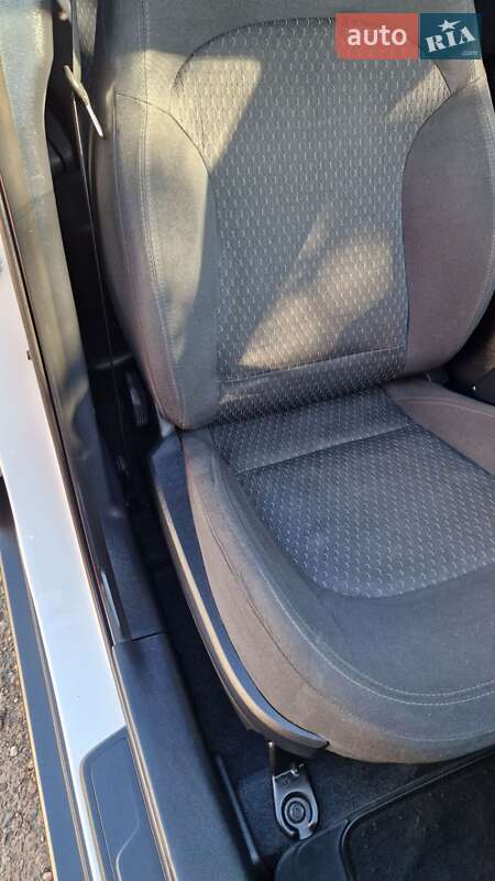 Внедорожник / Кроссовер Hyundai ix35 2010 в Киеве фото 27 Внедорожник / Кроссовер Hyundai ix35 2010 в Киеве