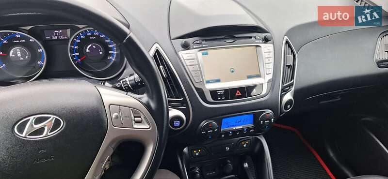 Внедорожник / Кроссовер Hyundai ix35 2014 в Новоархангельске