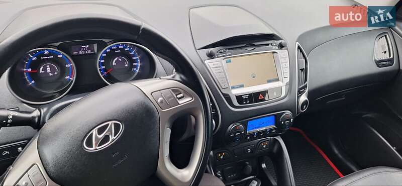 Внедорожник / Кроссовер Hyundai ix35 2014 в Новоархангельске