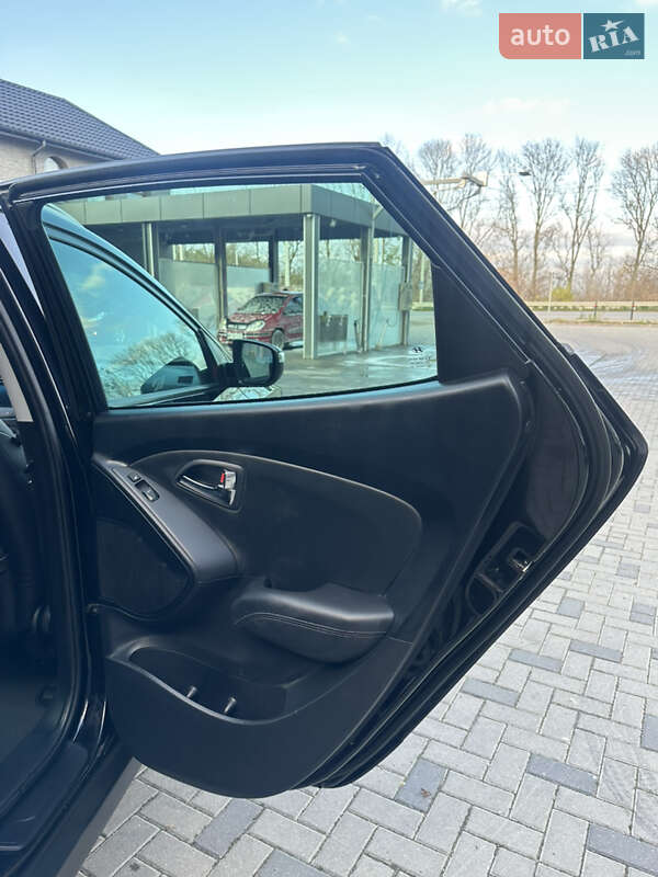 Внедорожник / Кроссовер Hyundai ix35 2014 в Ровно