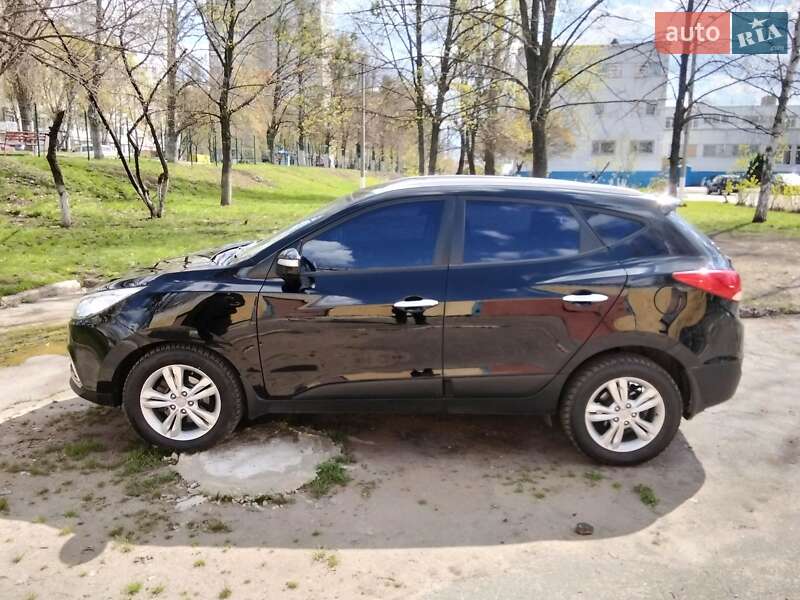 Внедорожник / Кроссовер Hyundai ix35 2012 в Харькове