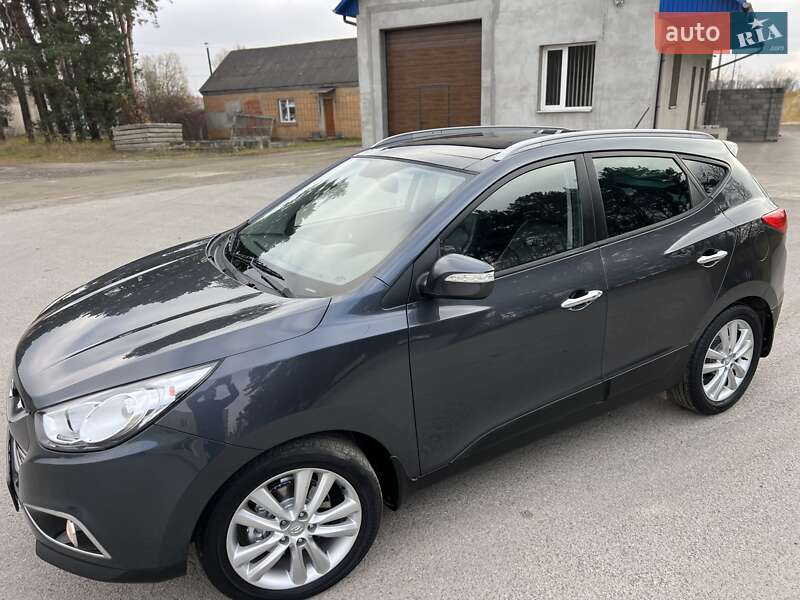 Позашляховик / Кросовер Hyundai ix35 2011 в Радивиліві