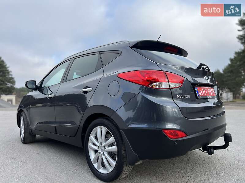 Позашляховик / Кросовер Hyundai ix35 2011 в Радивиліві