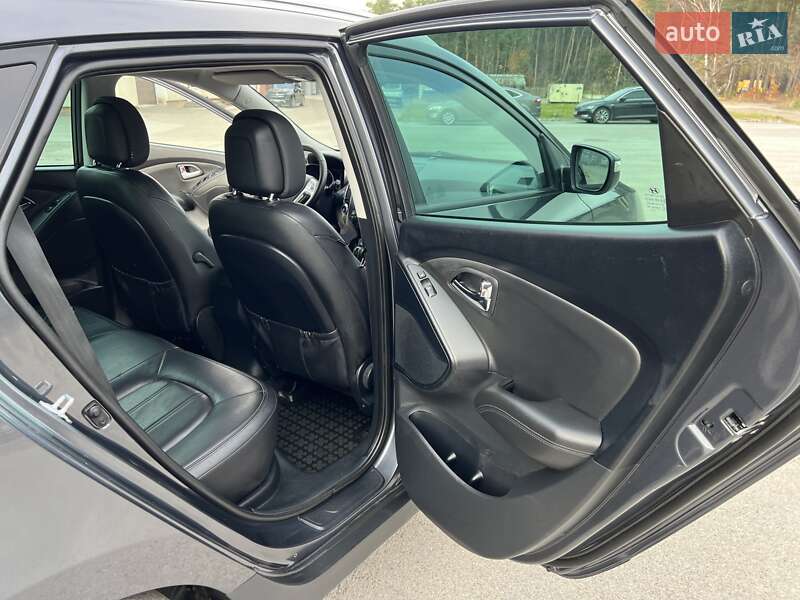 Позашляховик / Кросовер Hyundai ix35 2011 в Радивиліві