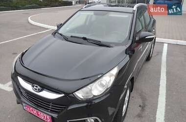 Внедорожник / Кроссовер Hyundai ix35 2010 в Полтаве