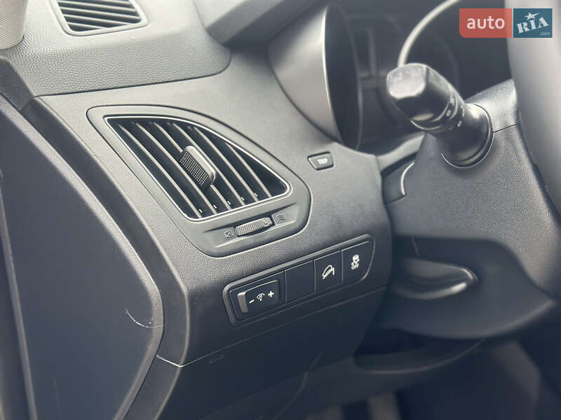 Внедорожник / Кроссовер Hyundai ix35 2011 в Дубно