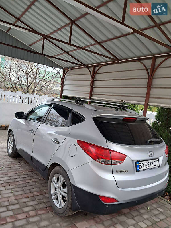 Внедорожник / Кроссовер Hyundai ix35 2011 в Староконстантинове фото 2 Внедорожник / Кроссовер Hyundai ix35 2011 в Староконстантинове