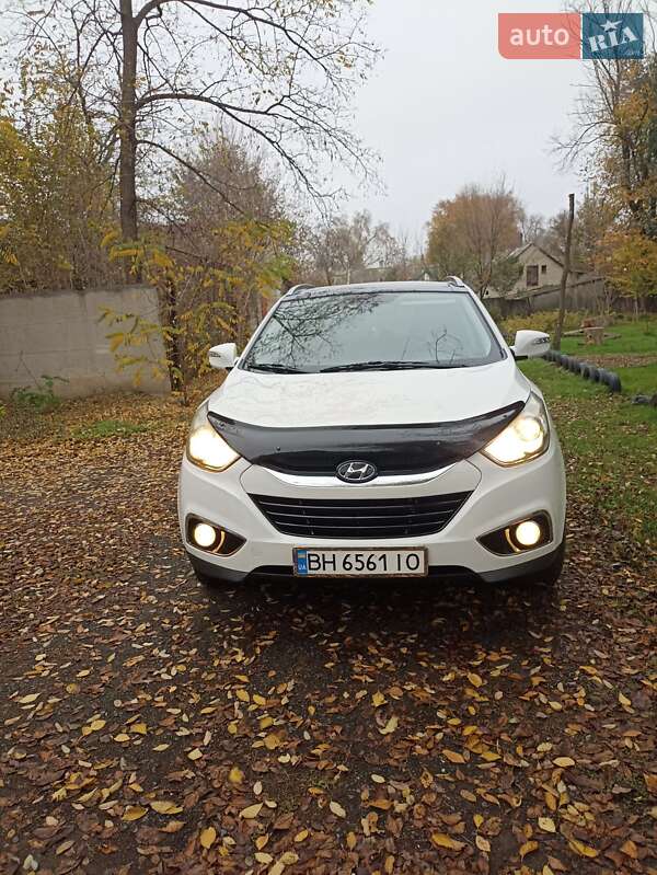 Внедорожник / Кроссовер Hyundai ix35 2012 в Сарате фото 10 Внедорожник / Кроссовер Hyundai ix35 2012 в Сарате