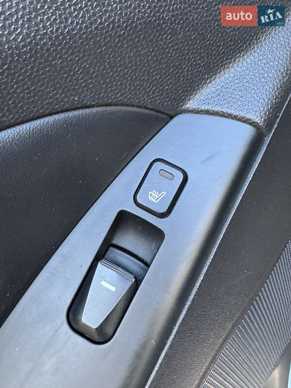 Внедорожник / Кроссовер Hyundai ix35 2014 в Ивано-Франковске