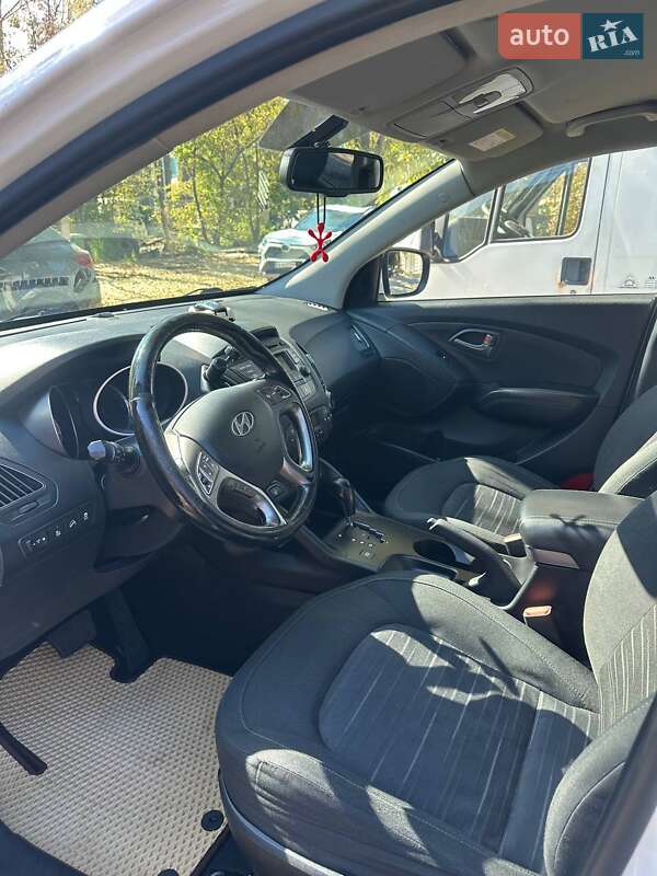 Внедорожник / Кроссовер Hyundai ix35 2013 в Киеве