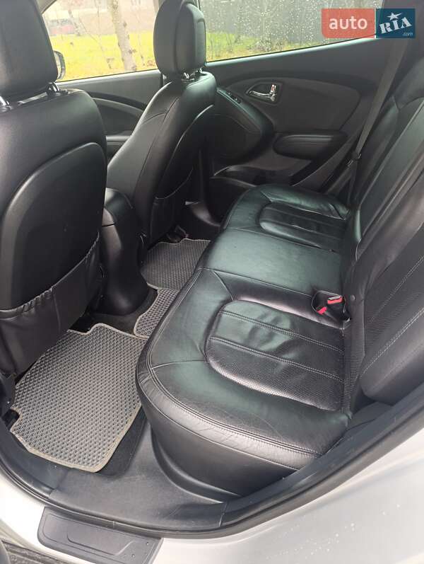 Внедорожник / Кроссовер Hyundai ix35 2012 в Киеве