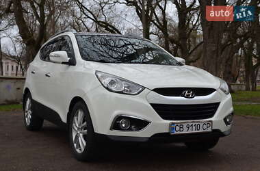 Внедорожник / Кроссовер Hyundai ix35 2010 в Чернигове