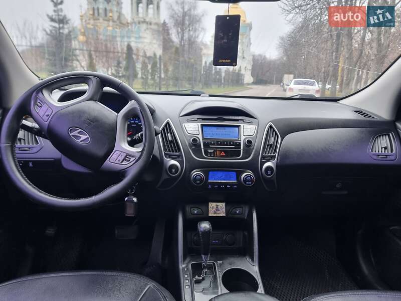 Внедорожник / Кроссовер Hyundai ix35 2011 в Харькове