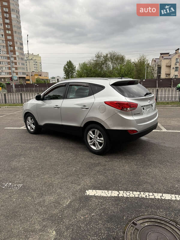 Внедорожник / Кроссовер Hyundai ix35 2012 в Киеве