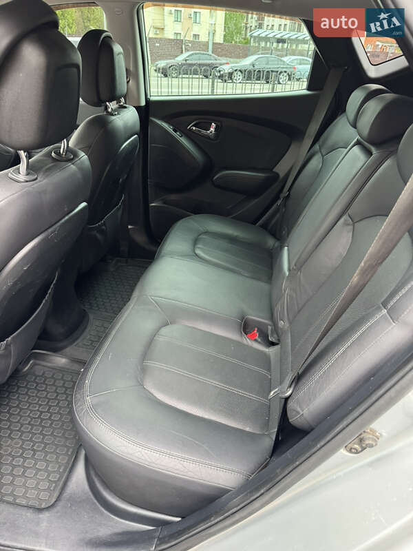 Внедорожник / Кроссовер Hyundai ix35 2012 в Киеве