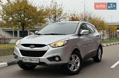 Внедорожник / Кроссовер Hyundai ix35 2010 в Киеве