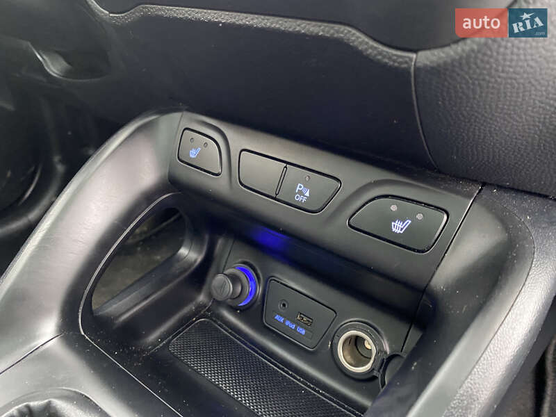 Внедорожник / Кроссовер Hyundai ix35 2011 в Луцке фото 14 Внедорожник / Кроссовер Hyundai ix35 2011 в Луцке