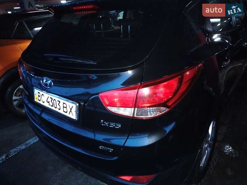 Внедорожник / Кроссовер Hyundai ix35 2010 в Львове
