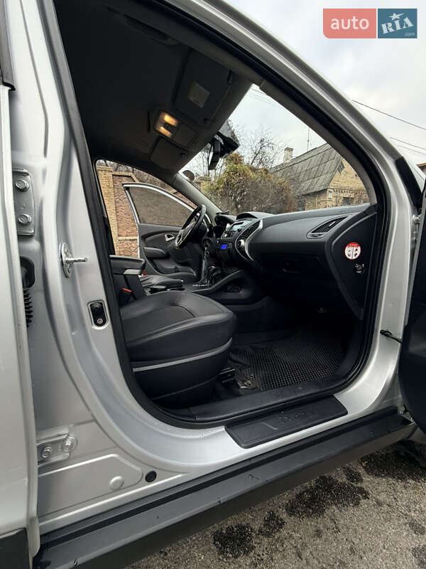 Внедорожник / Кроссовер Hyundai ix35 2011 в Киеве