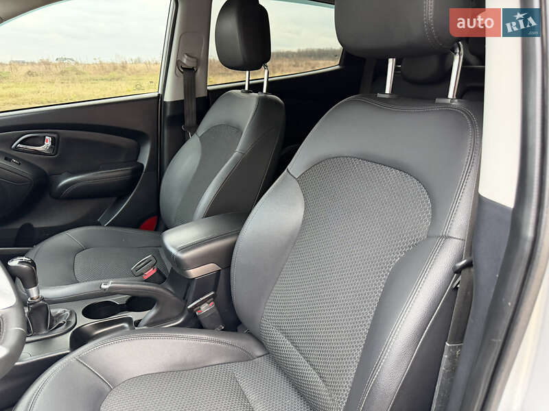 Внедорожник / Кроссовер Hyundai ix35 2011 в Виннице