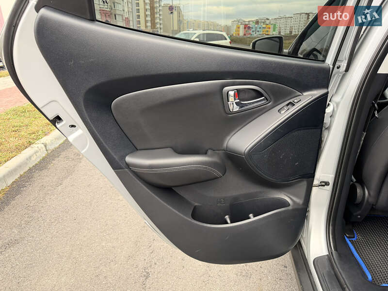 Внедорожник / Кроссовер Hyundai ix35 2011 в Виннице