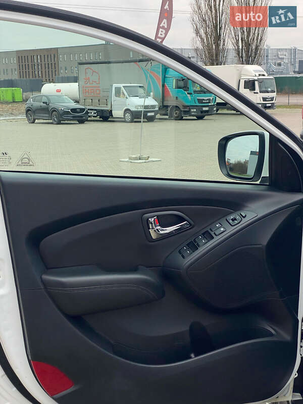 Внедорожник / Кроссовер Hyundai ix35 2011 в Киеве
